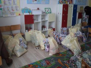 Imbraca un copil din Gheboaia