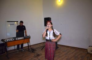 Share - Munca, demnitate, valoare, bani